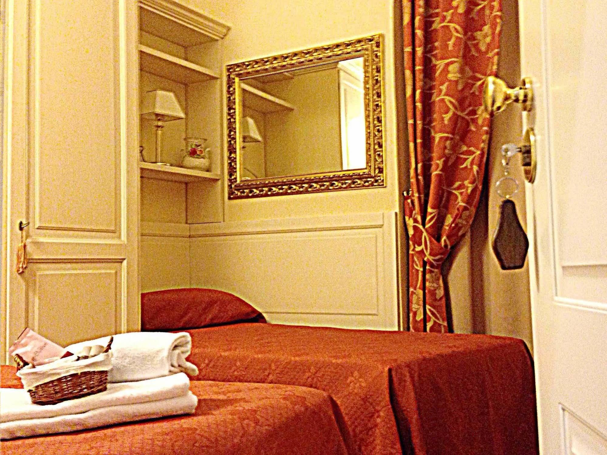 Residenza Domiziano Bed & Breakfast Roma Exterior foto