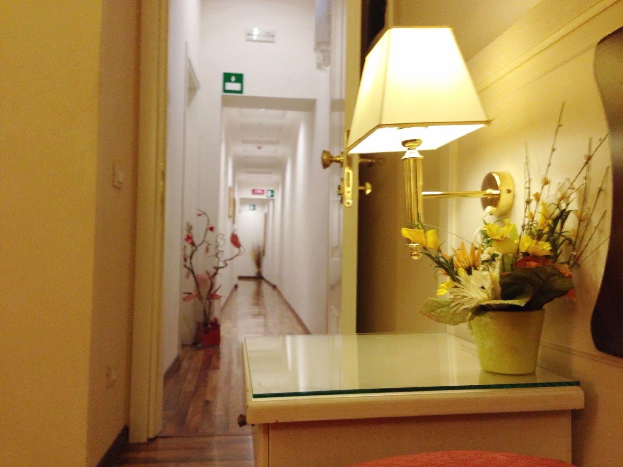 Residenza Domiziano Bed & Breakfast Roma Exterior foto